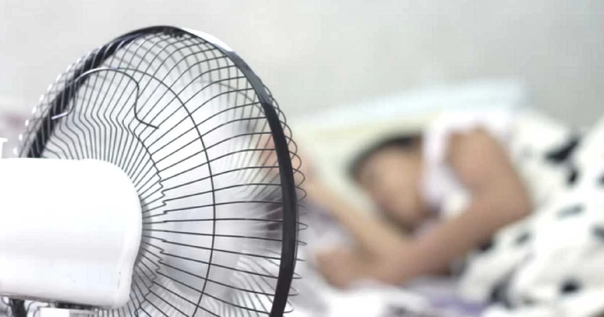 Τέσσερις λόγοι για τους οποίους δεν πρέπει να κοιμάστε με τον ανεμιστήρα ανοιχτό